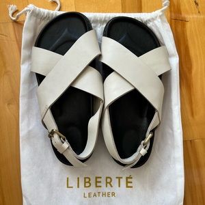 NEW Liberté Leather Capri Sandals Size US 7.5, 100% Leather